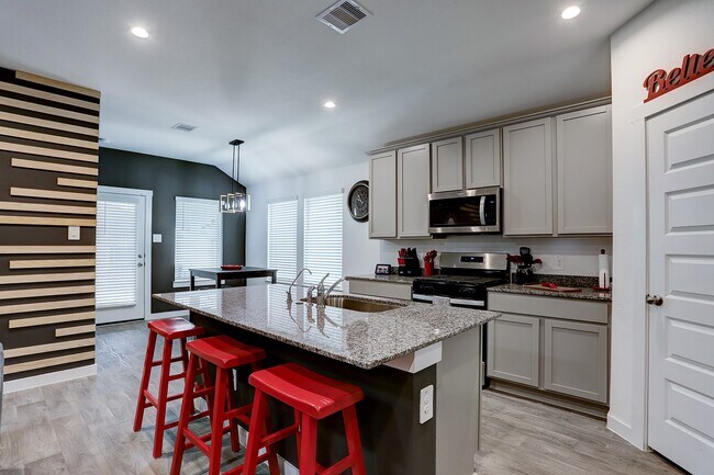 Photo - 3838 Beltingham Bend Wy