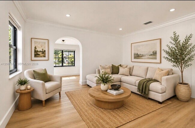 Photo - 220 SW 32nd Ave