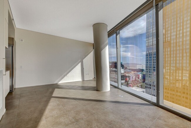 Photo - Veer Towers 1501E- 1Bd/1Ba Residence with Views of Waldorf Astoria/MGM/Airport