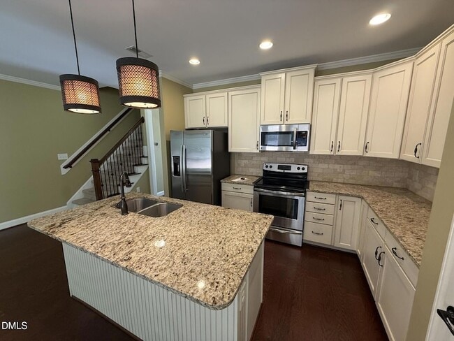 Building Photo - 2106 Scarlet Maple Drive