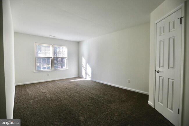 Photo - 442 Atlanta Court