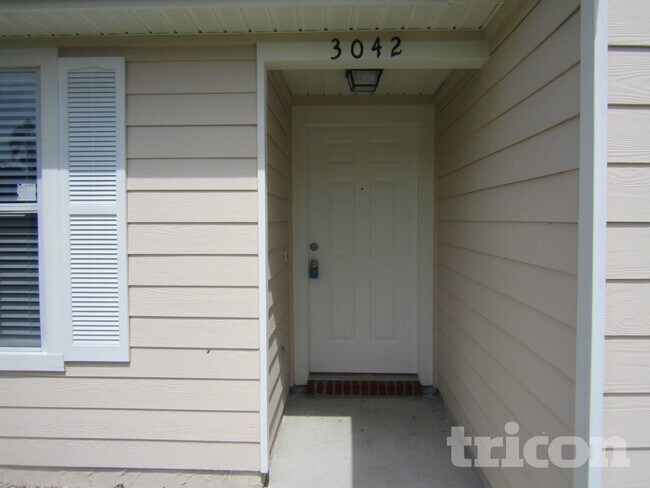 Photo - 3042 Waters View Cir