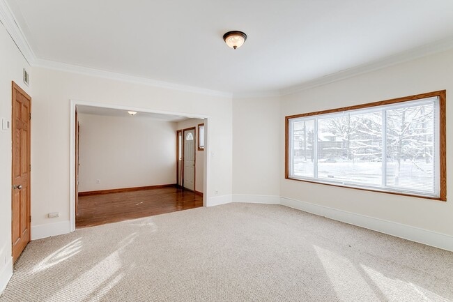 Photo - 2101 Como Ave