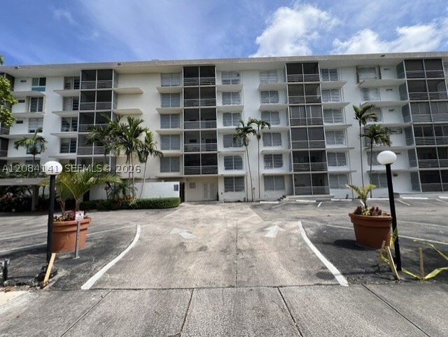 Building Photo - 1750 NE 115th St Unit 108