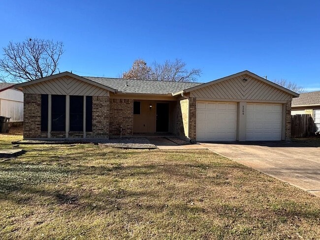 Building Photo - 5204 Hideaway Ct
