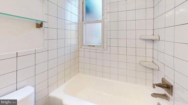 Photo - 4000 Beecher St NW Unidad 101
