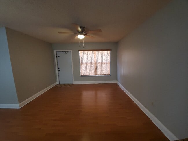 Building Photo - 2570 W 67th Pl Unit 21-2