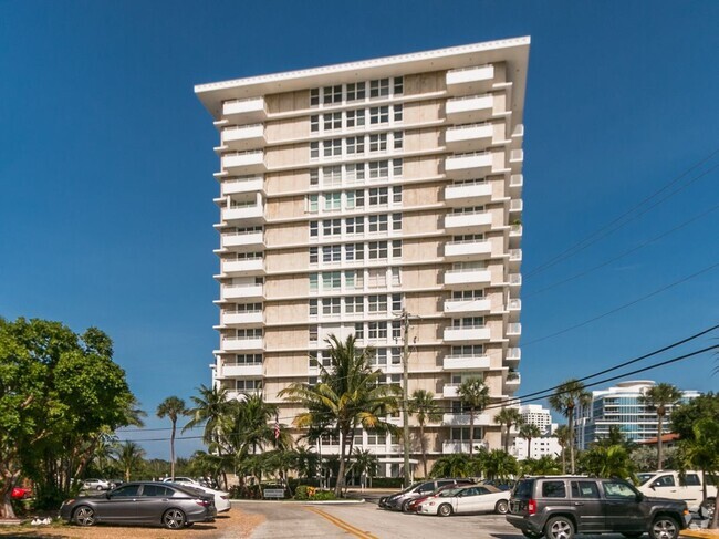 Building Photo - 888 Intracoastal Dr Rental