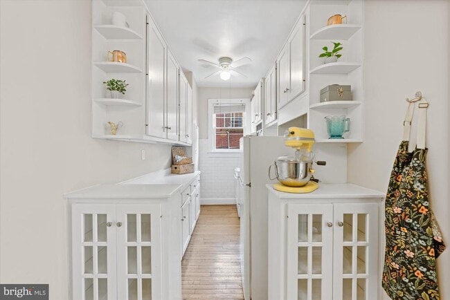 Photo - 3028 Porter St NW Unit 204