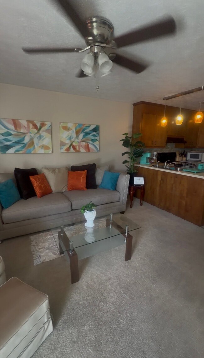 440 Market Ave Unit 3