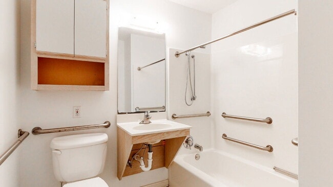 Photo - 334 Brownlea Dr Unit 6g