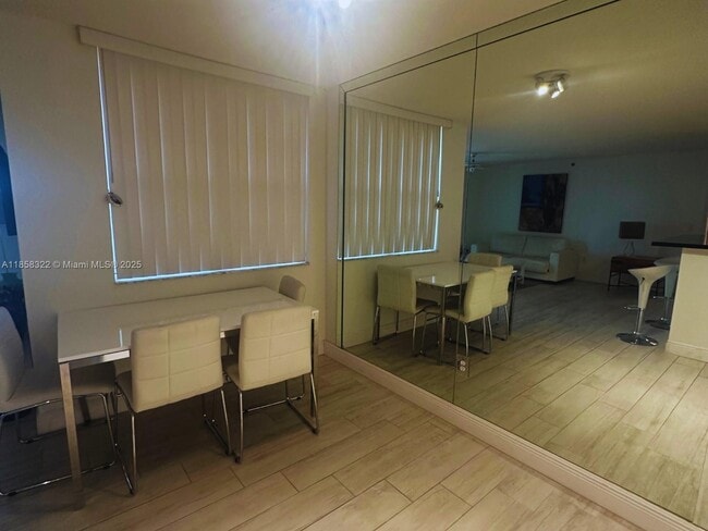 Photo - 19555 E Country Club Dr Unit 8206