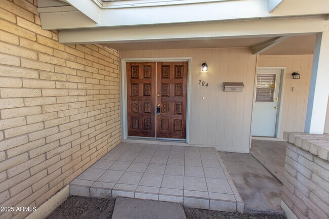 Photo - 704 E La Jolla Dr