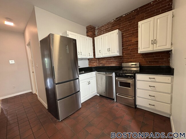 Photo - 164 Broadway Unit 2