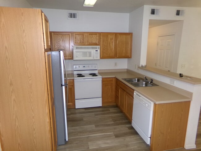 Photo - 3002 W Elizabeth St