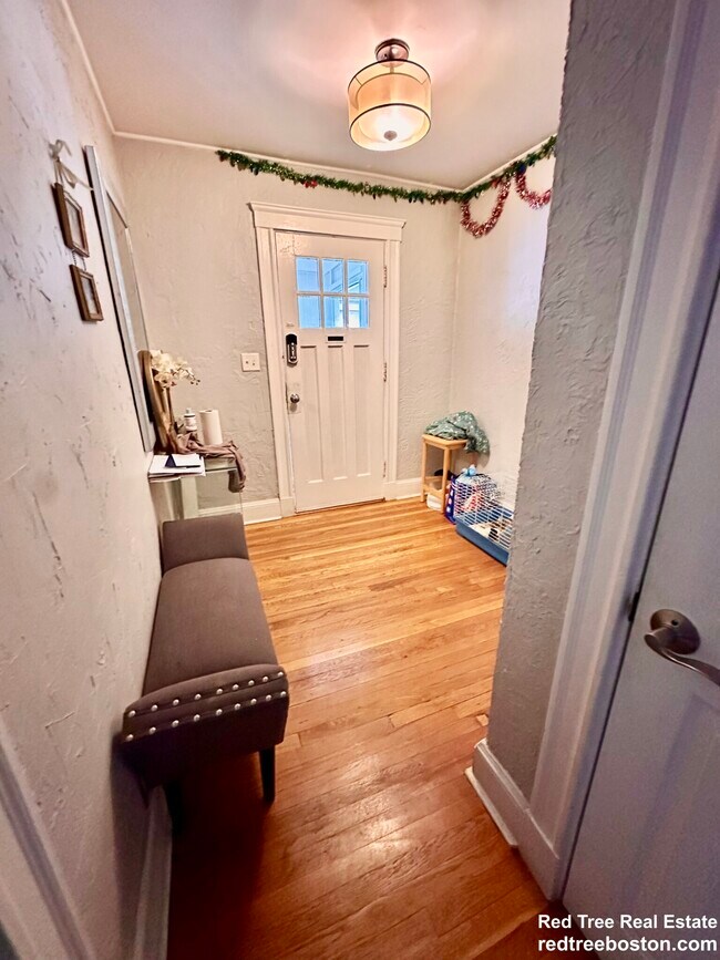 Photo - 62 Litchfield St