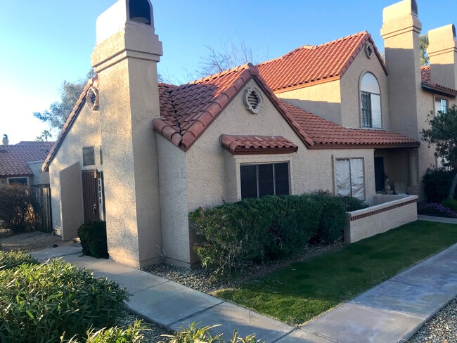 Building Photo - 4901 E Kelton Ln Unit 1050