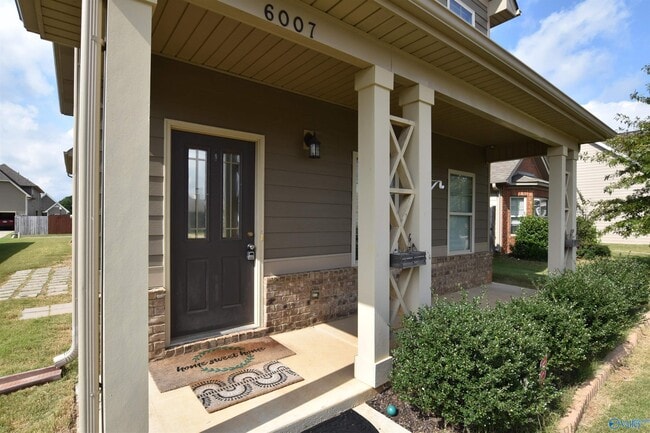 Photo - 6007 Stonewater Ct