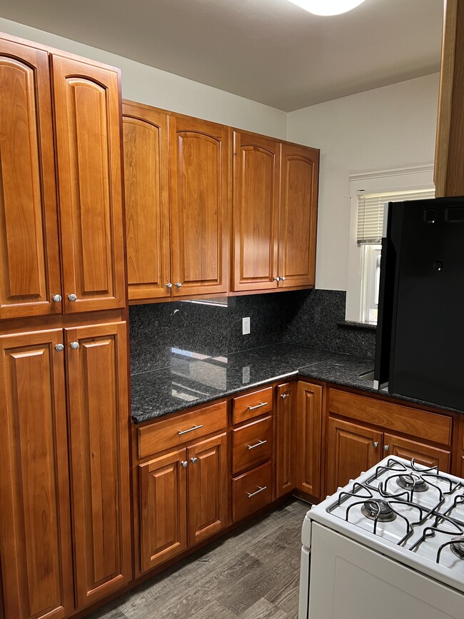 Photo - 2125 Hearst Ave