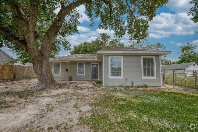 Building Photo - 7229 Moline St Rental