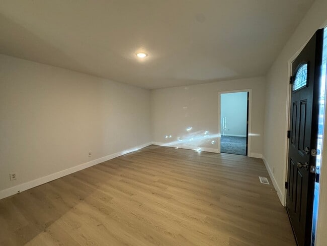 Photo - 1800 Gordon St Unit Apt A