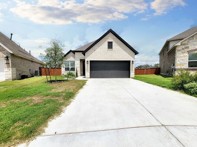 Photo - 513 Three Feathers Ct