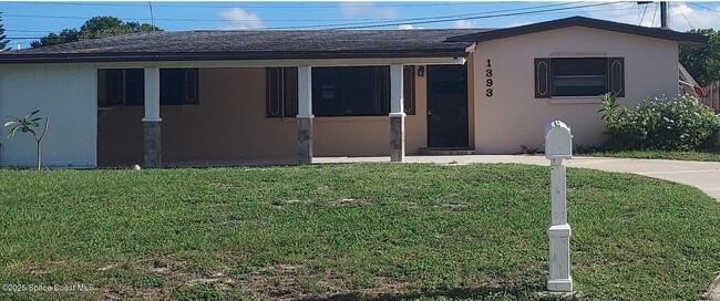 Building Photo - 1393 Stanley Dr Rental