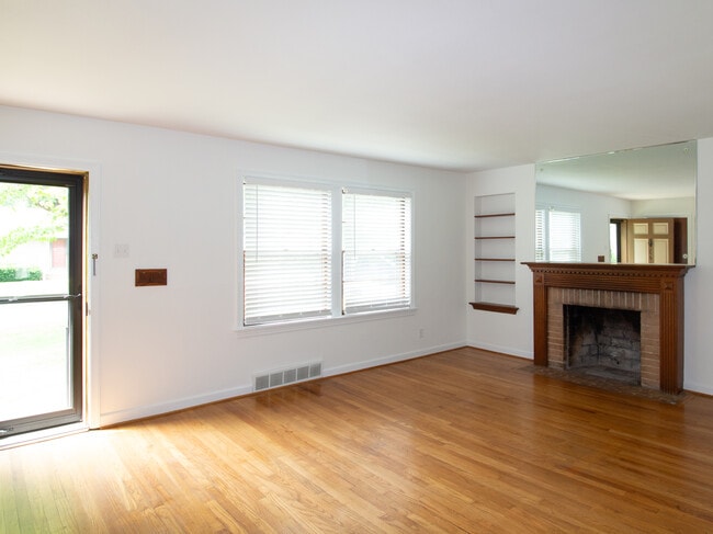 Photo - 340 Calvert Ave