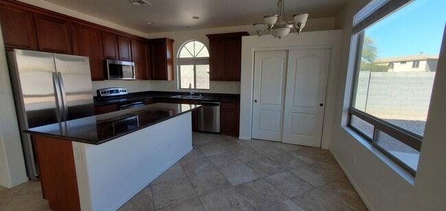 Kitchen/Dining