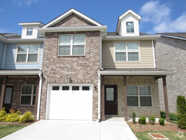 Building Photo - Old Hickory townhome, like new!