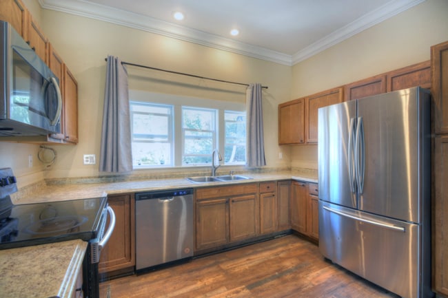 Photo - 1189 Panorama Dr