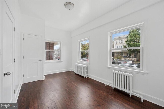 Photo - 4928 Walnut St Unit 1