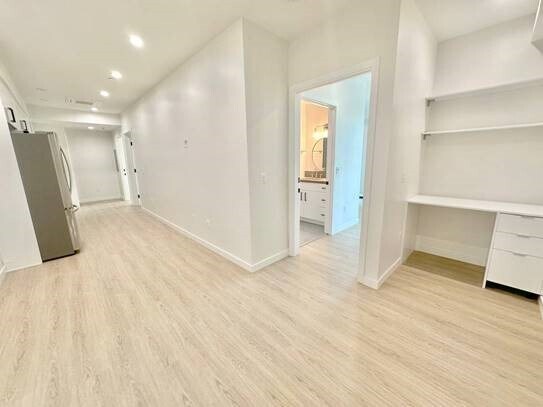 Photo - Culver Apartment