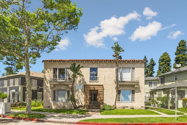 Photo - Spacious 1BR with Separate Dining Room in Leimert Park – Private Entrance, W/D Hookups, Move-In 5/1 Unit Spacious 1 Bed 1 Bath