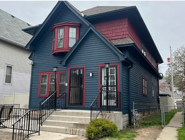 Photo - 1325 N 39th St Unit 1325 N 39th St.