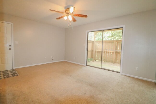 Photo - Super cute 2 bedroom condo in great Rock Hill location! Unidad 0
