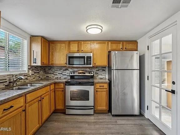 Photo - 2118 E Oak St