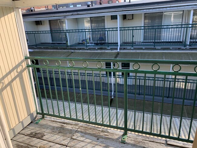 Photo - 41 Symphony Rd Unit 35