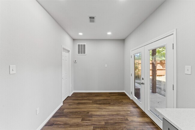 Photo - 4826 Brooklawn Dr