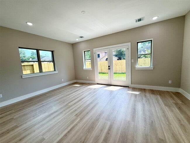 Photo - 2519 LIGURIA LN Ct