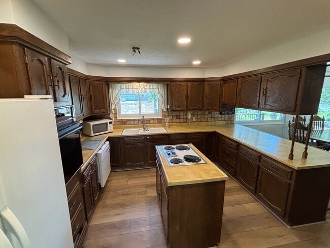 Photo - Nice Rambler home with a finished basement in desirable neighborhood
