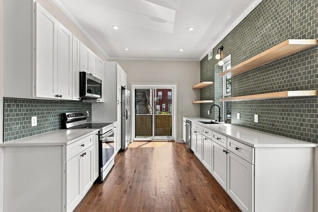 Building Photo - 2409 N 33rd St