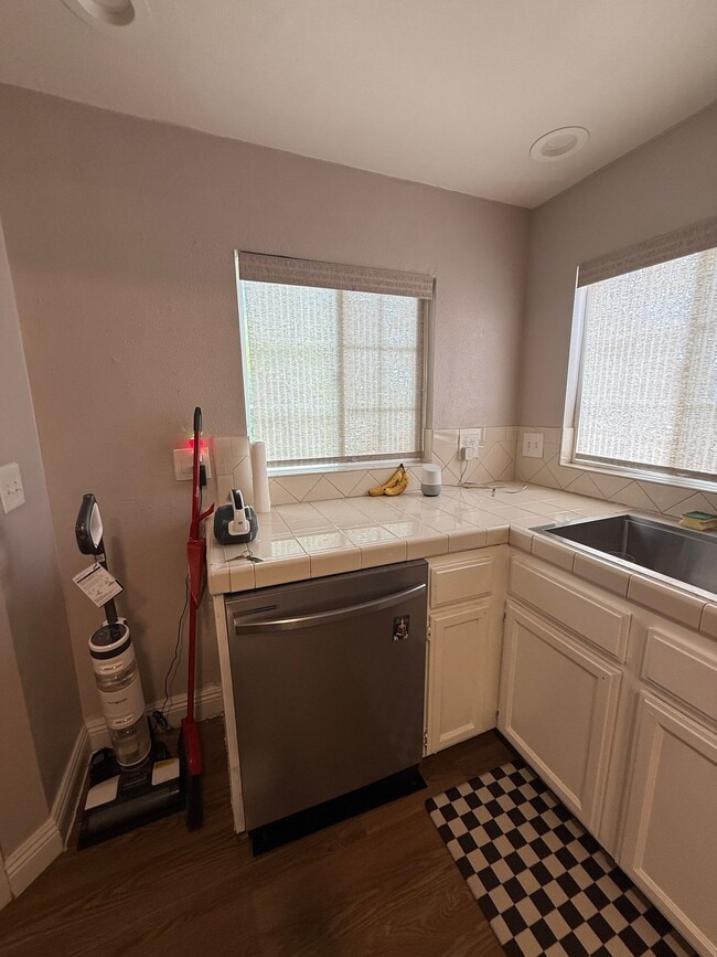 317 W Green St Unit 317 w green st Claremont ca 91711