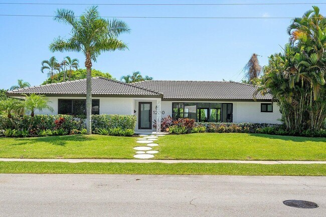 Photo - 1200 SW 8th St