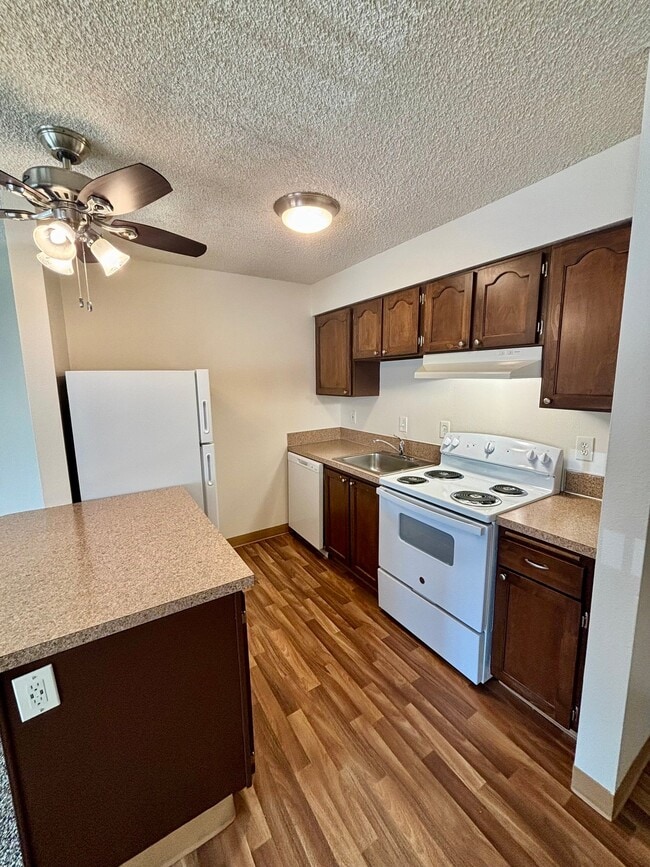 Photo - 3950 SW 102nd Ave Unidad 47