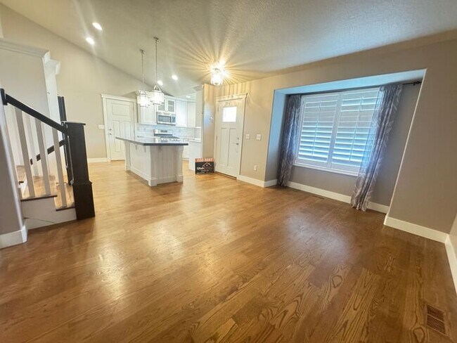 4 bed 2 bath 2 car garage. Dog Friendly