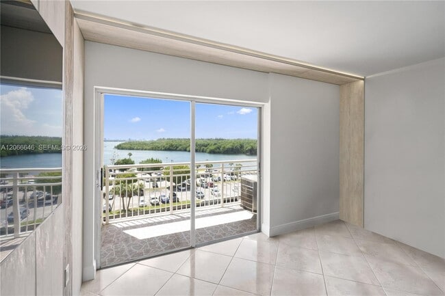Photo - 400 Kings Point Dr Unit 606