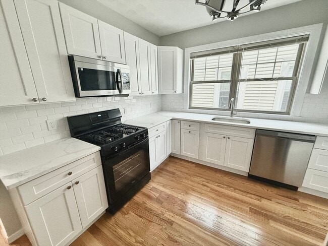 Photo - 184 Boston St Unit 2