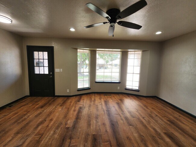 Photo - 2429 NW 110th St