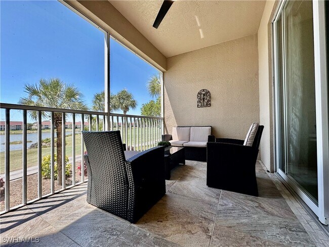 Building Photo - 2720 Cypress Trace Cir Unit 2920